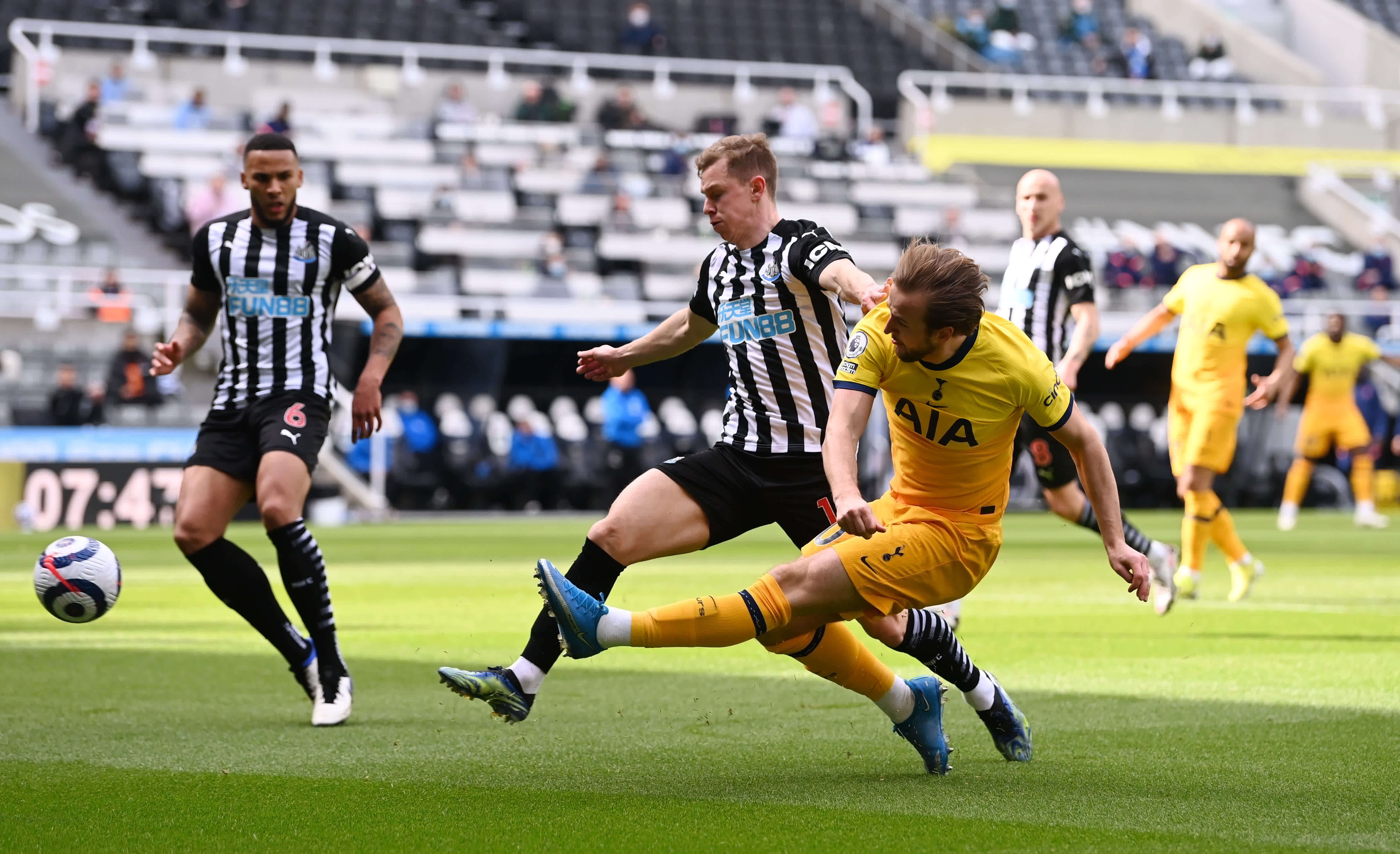 它不仅反映 它不仅反映